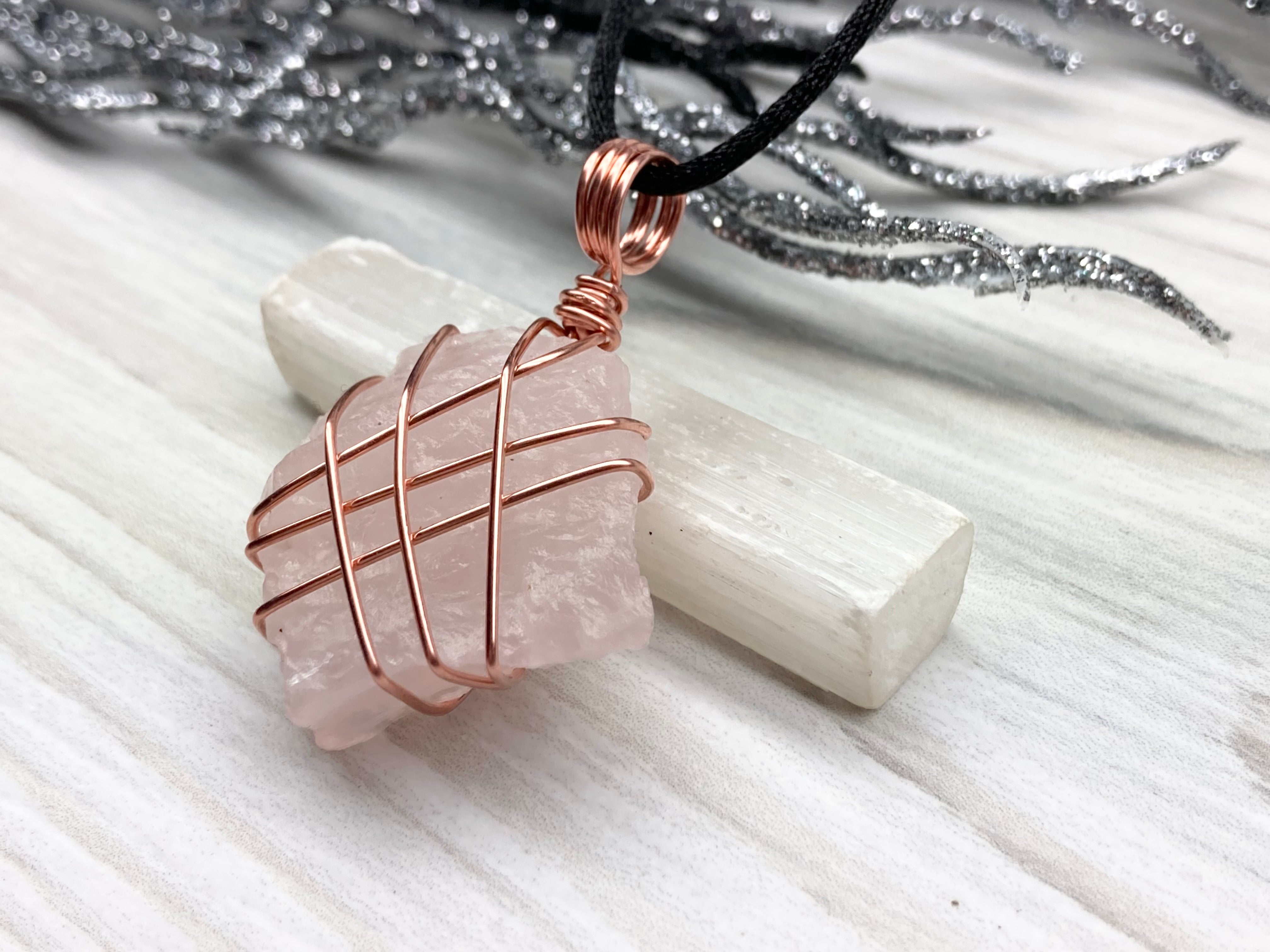 Real rose online quartz necklace